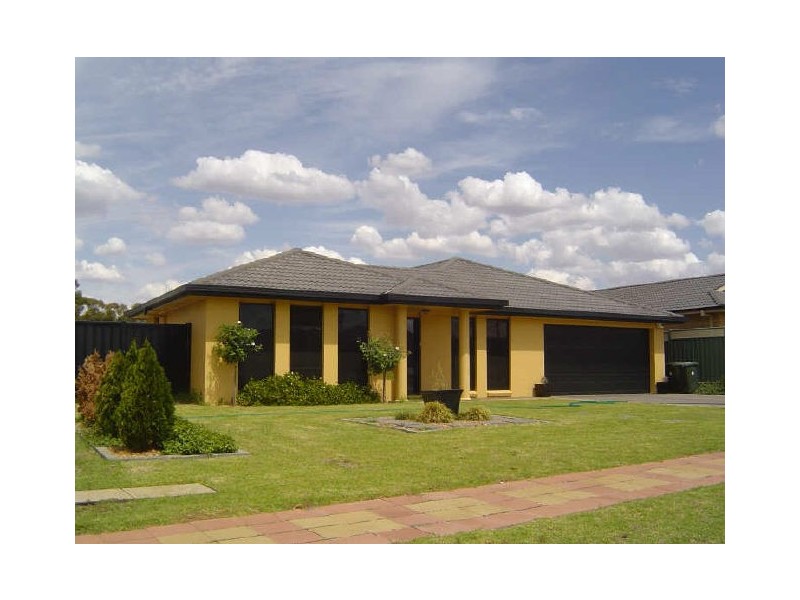 26 St Andrews Drive, Dubbo NSW 2830