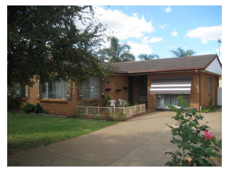 4 Timberi Drive, Dubbo NSW 2830