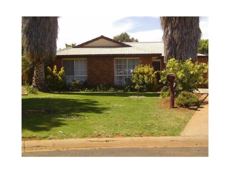 38 John Glen Place, Dubbo NSW 2830