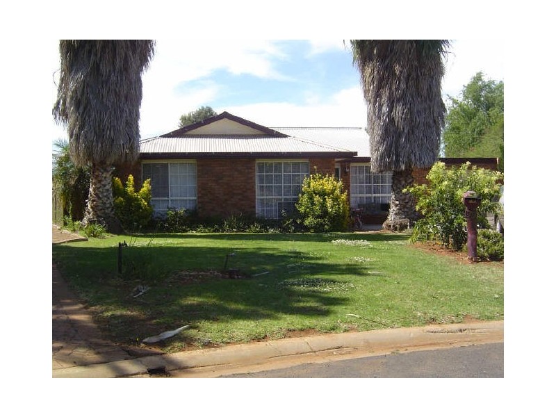 38 John Glen Place, Dubbo NSW 2830