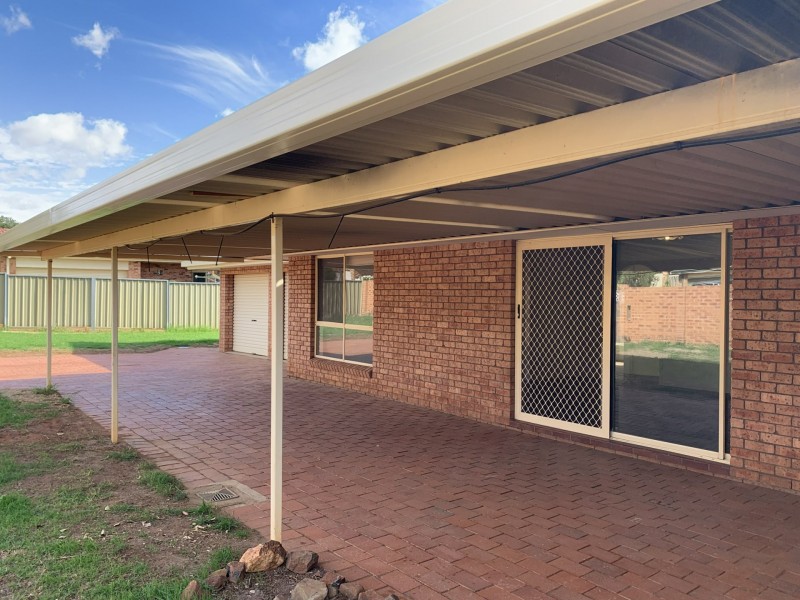 54 Murrayfield Drive, Dubbo NSW 2830