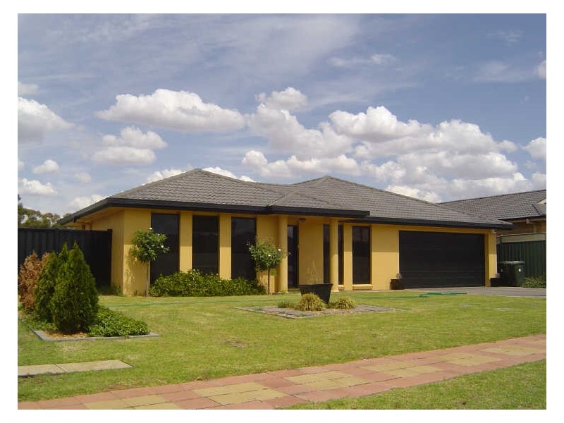 26 St Andrews Drive, Dubbo NSW 2830
