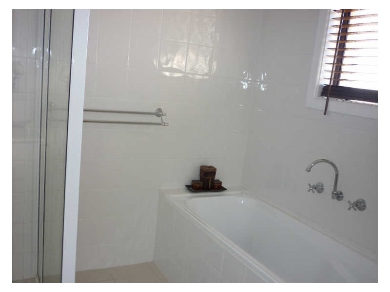 2 Lawson Street, Dubbo NSW 2830