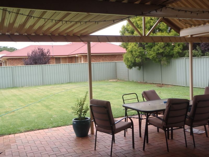 53 Castlereagh Avenue, Dubbo NSW 2830