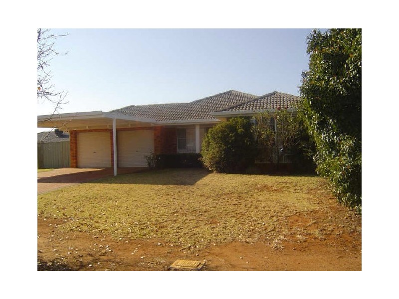 6 Barwon Way, Dubbo NSW 2830