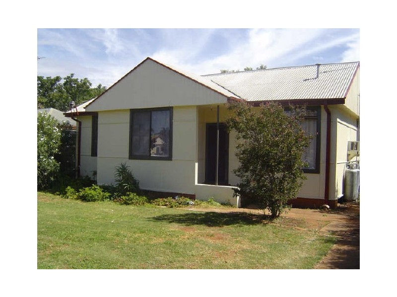 144 Wingewarra Street, Dubbo NSW 2830