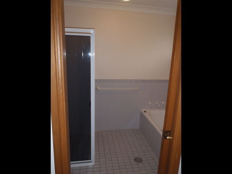 14 CYRIL TOWERS STREET, Dubbo East NSW 2830