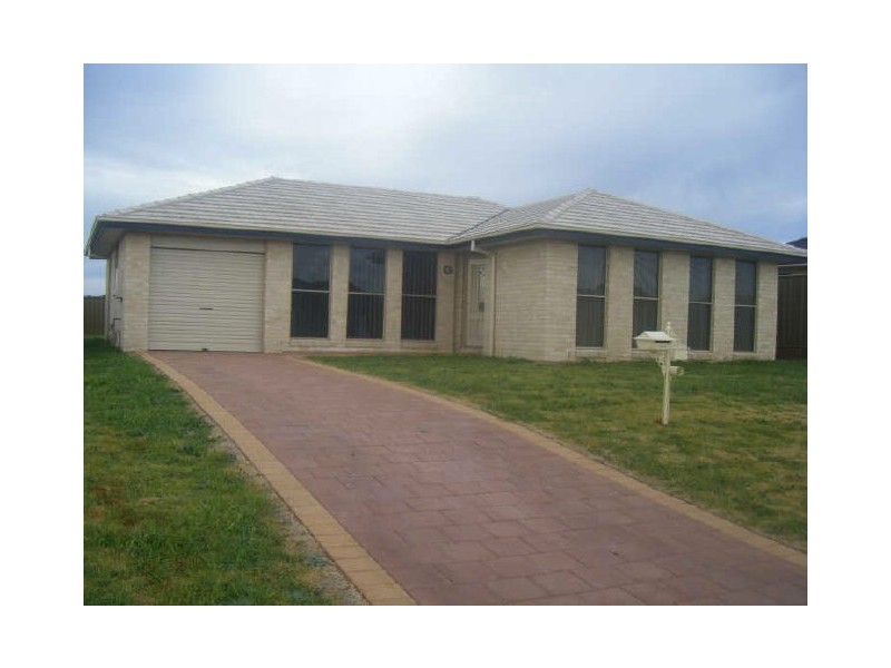 24 Arthur Summons Street, Dubbo NSW 2830