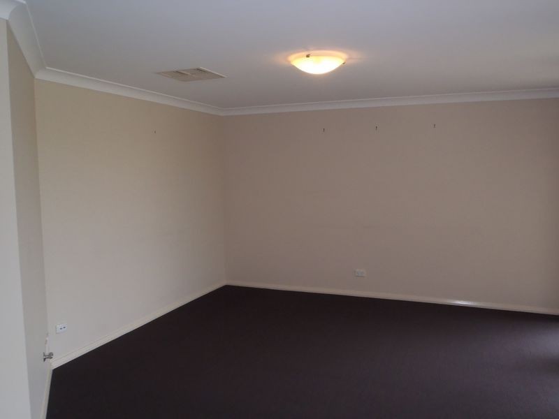 21 Arthur Summons Street, Dubbo NSW 2830