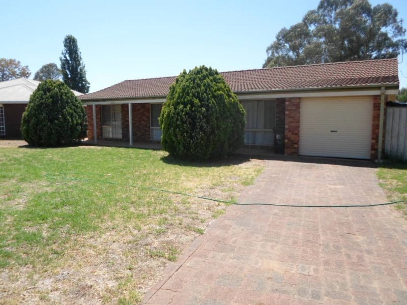 6 Redwood Place, Dubbo NSW 2830