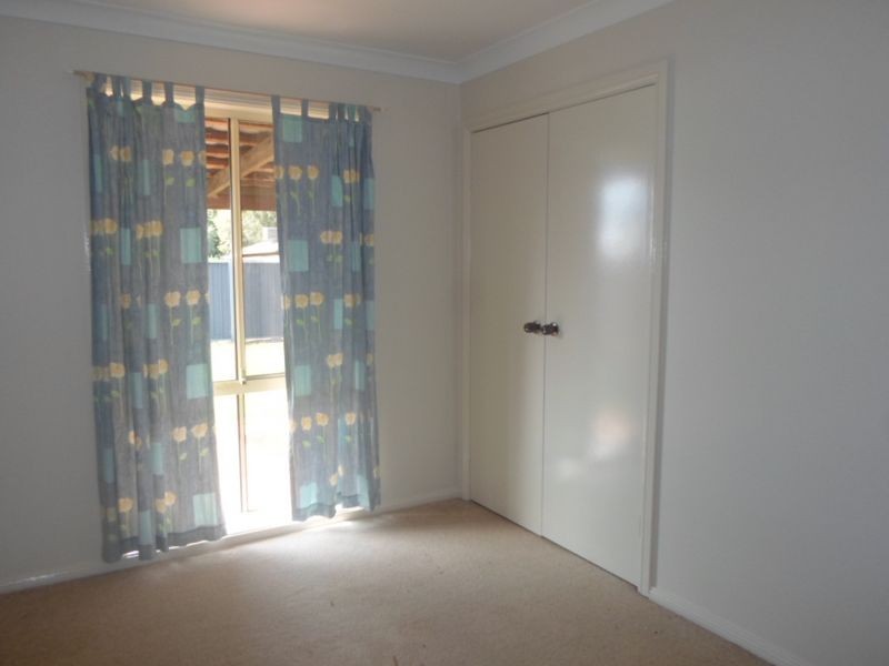 6 Redwood Place, Dubbo NSW 2830