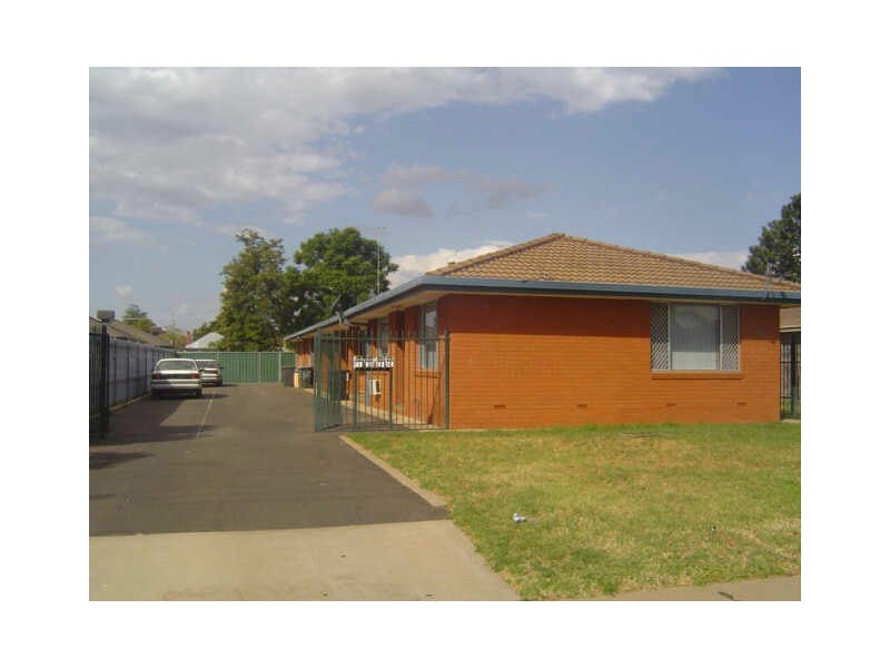 2/30 Hunter Street, Dubbo NSW 2830