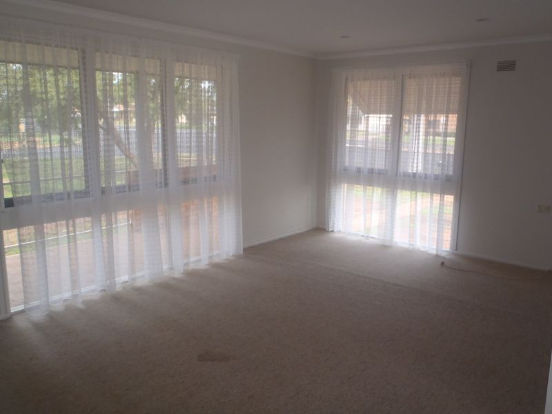 24 WHEELERS LANE, Dubbo NSW 2830