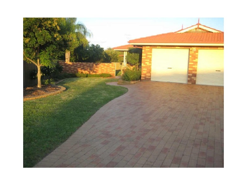 8 Newlands Place, Dubbo NSW 2830