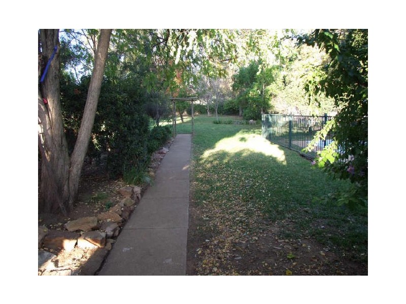 2 Thorby Avenue, Dubbo NSW 2830
