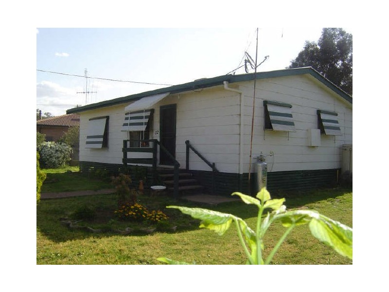 52 Douglas Street, Geurie NSW 2831