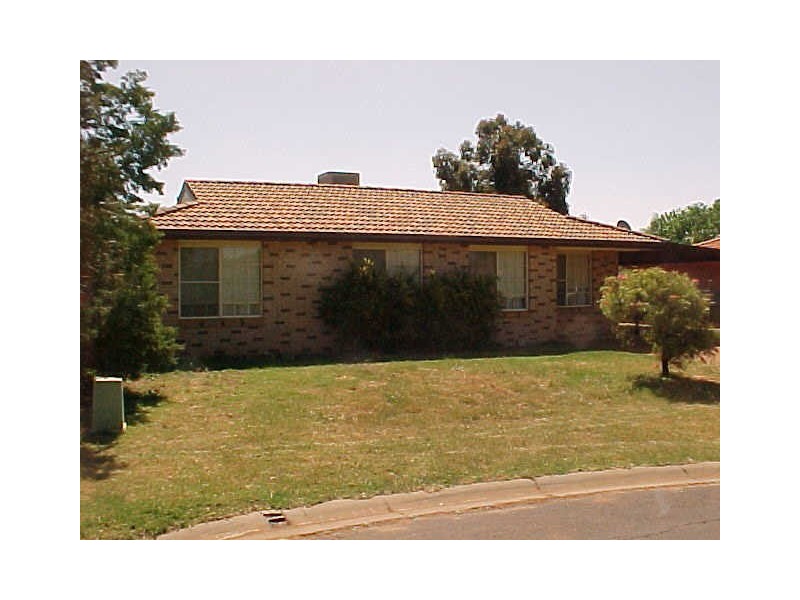24 John Glenn Place, Dubbo NSW 2830