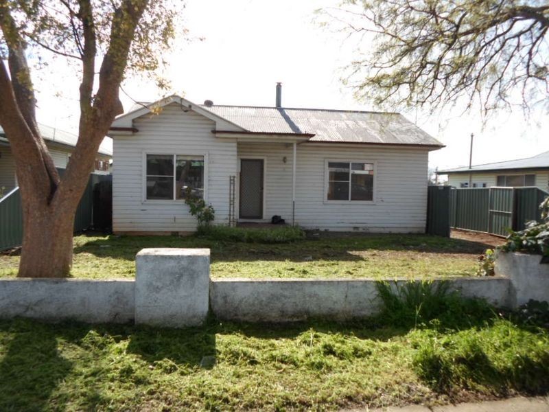 27 Victoria Street, Dubbo NSW 2830