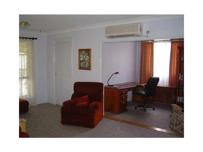2 Alder Place, Dubbo NSW 2830
