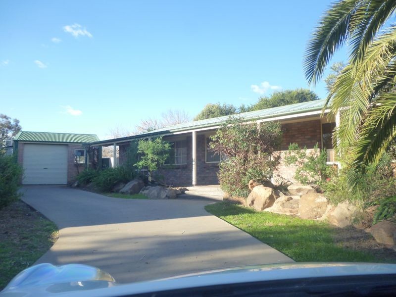 11 Booth Street, Dubbo NSW 2830