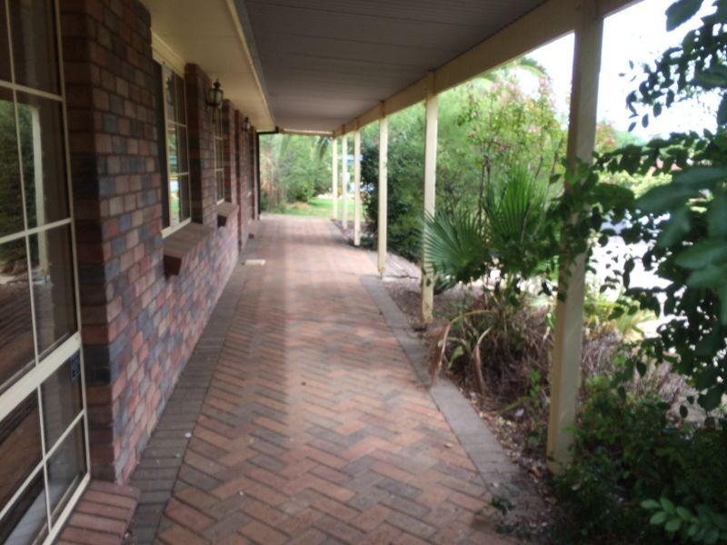 11 Booth Street, Dubbo NSW 2830