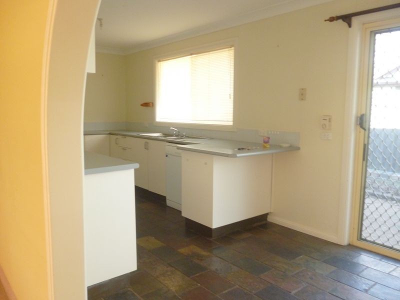 11 Booth Street, Dubbo NSW 2830