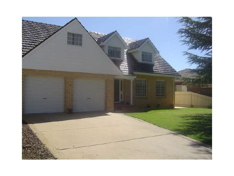 10 Beveridge Crescent, Dubbo NSW 2830