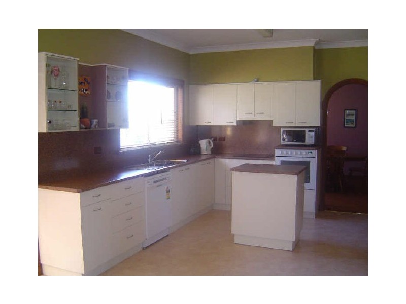 10 Beveridge Crescent, Dubbo NSW 2830