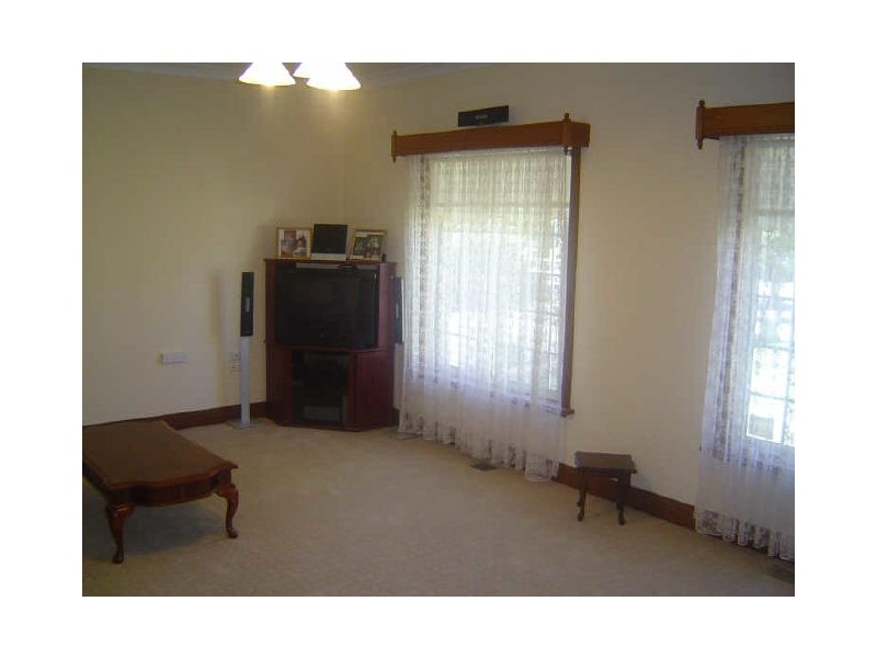 10 Beveridge Crescent, Dubbo NSW 2830