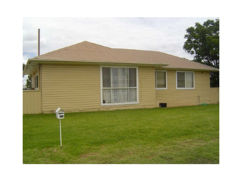 19 Warren Road, Gilgandra NSW 2827