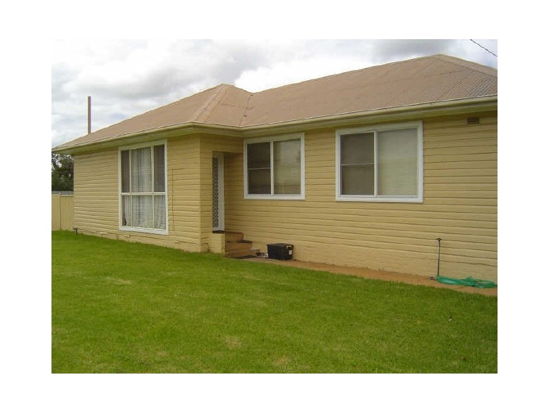 19 Warren Road, Gilgandra NSW 2827