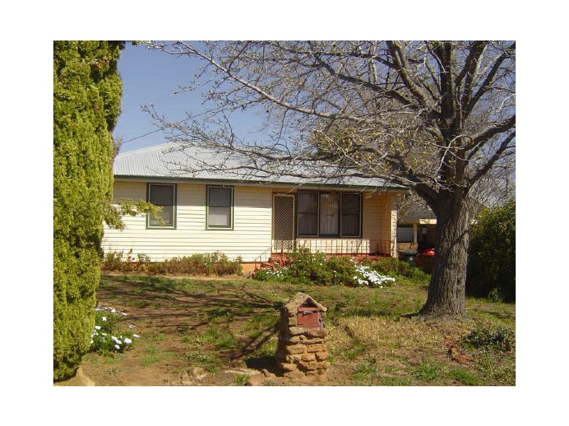 27 Ronald Street, Dubbo NSW 2830