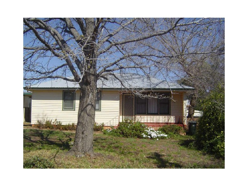 27 Ronald Street, Dubbo NSW 2830