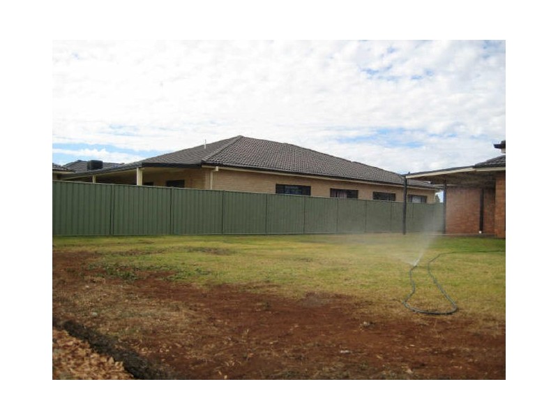 7 Hawkesbury Avenue, Dubbo NSW 2830