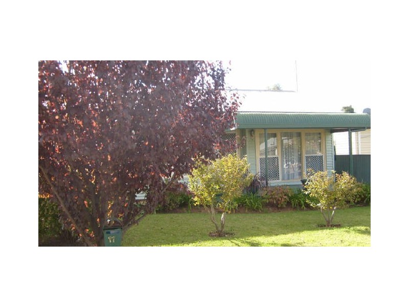 11 Bruce Ave, Dubbo NSW 2830
