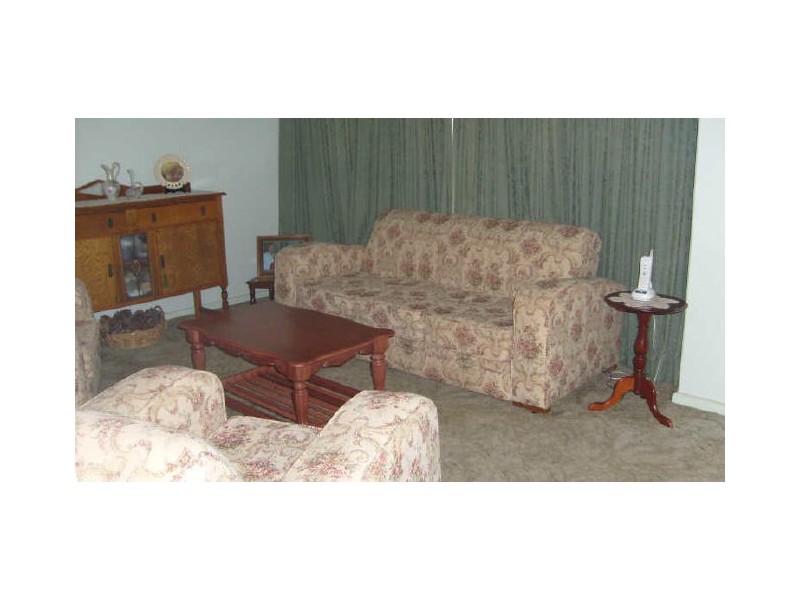 11 Bruce Ave, Dubbo NSW 2830