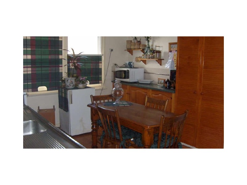 11 Bruce Ave, Dubbo NSW 2830