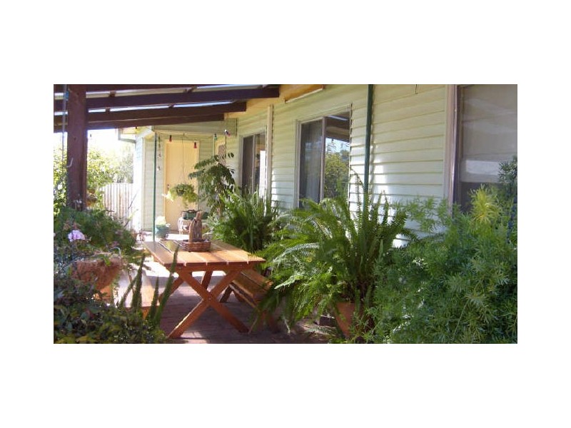 11 Bruce Ave, Dubbo NSW 2830