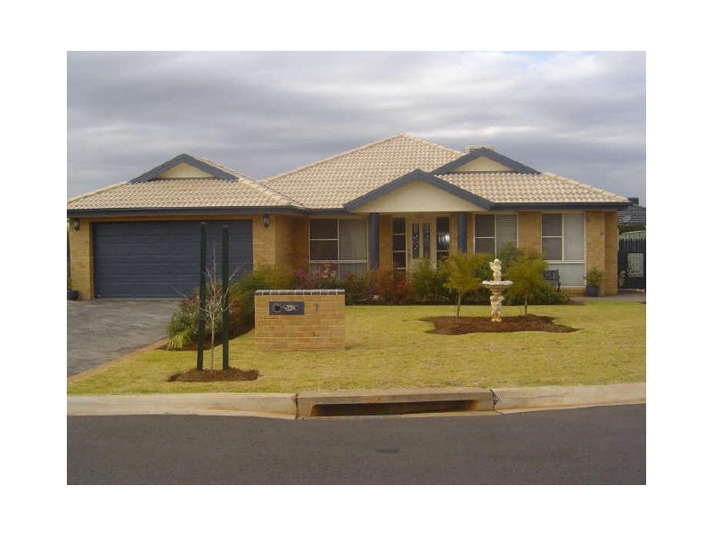 7 Hastings Court, Dubbo NSW 2830