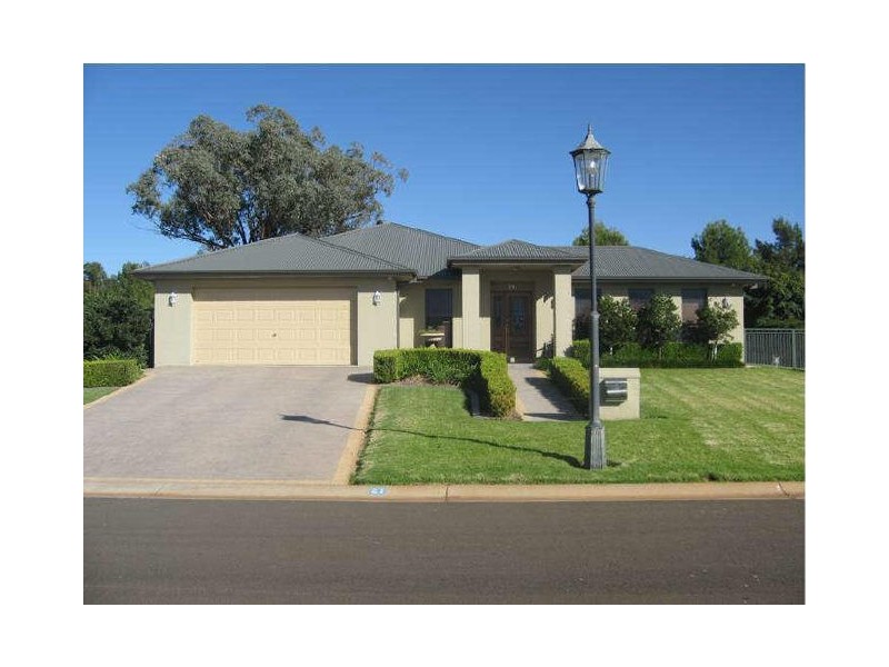 21 Englewood Avenue, Dubbo NSW 2830