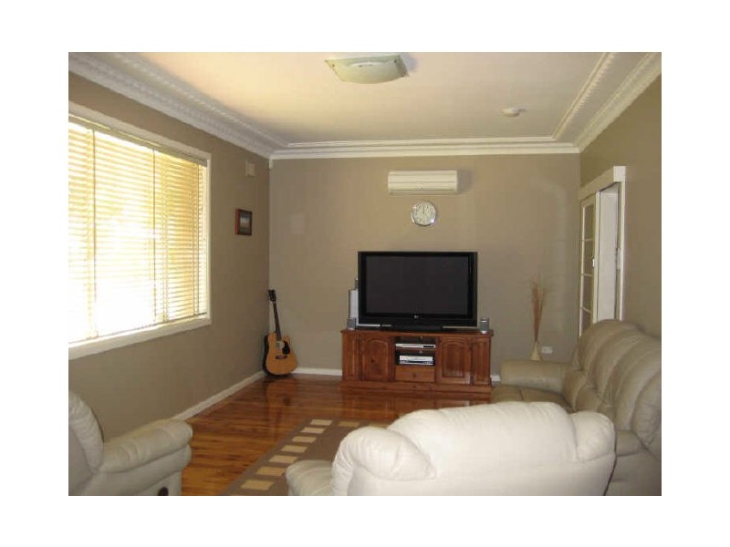 2 Highland Place, Dubbo NSW 2830