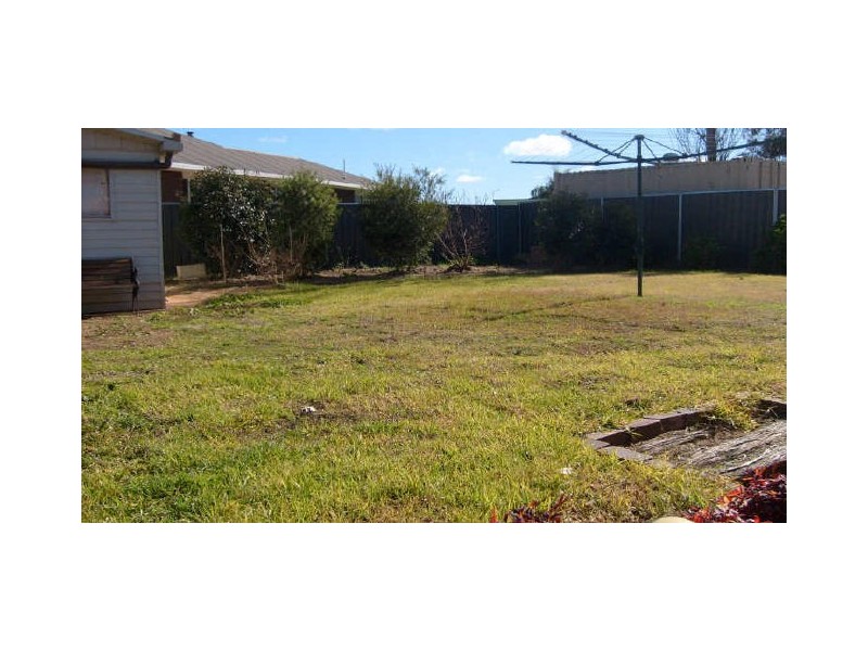 28 Meadowbank Drive, Dubbo NSW 2830