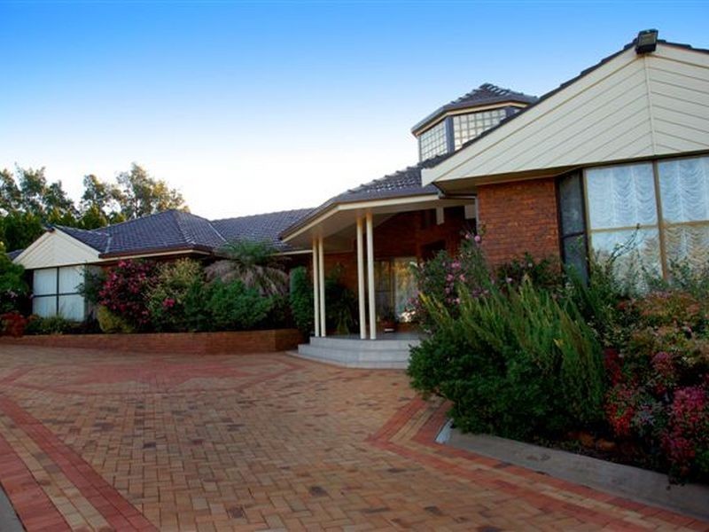 82 St Georges Terrace, Dubbo NSW 2830