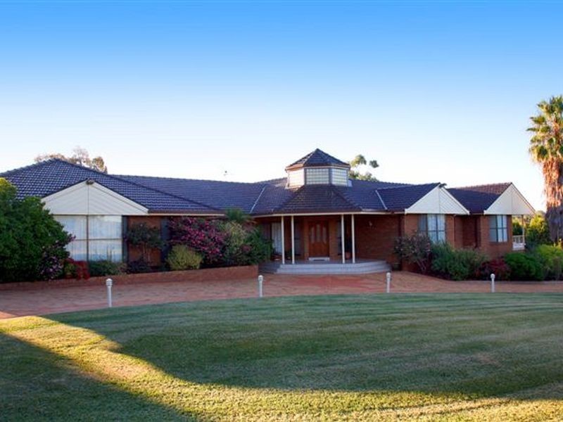 82 St Georges Terrace, Dubbo NSW 2830
