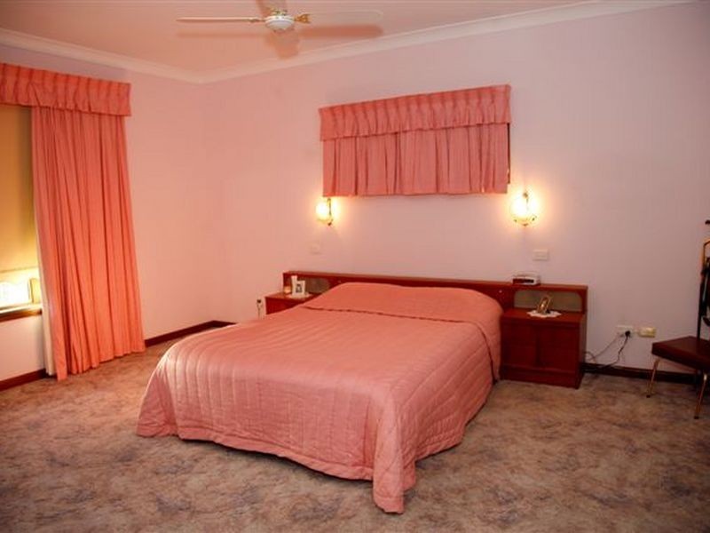82 St Georges Terrace, Dubbo NSW 2830