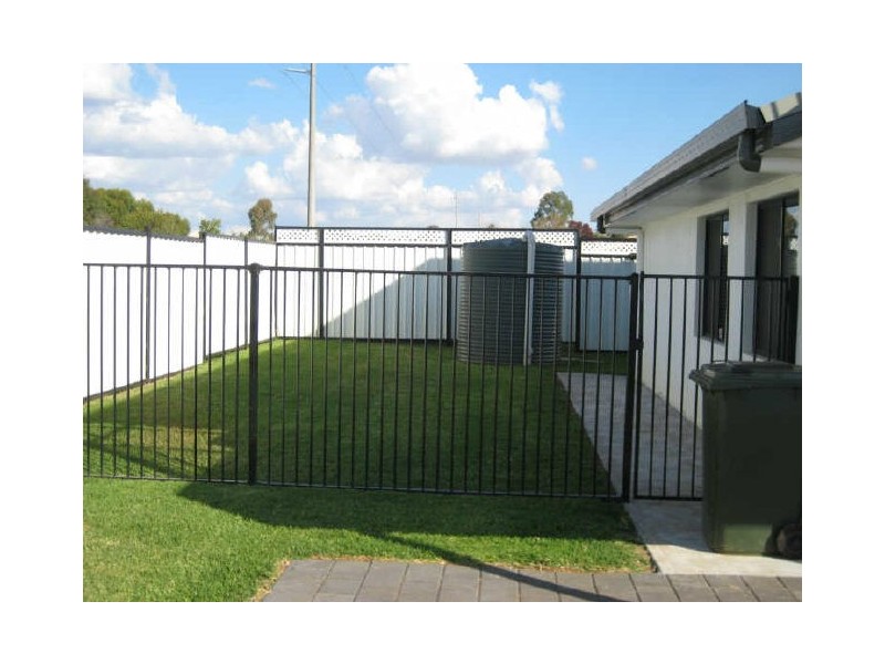 2/6 Pegasus Place, Dubbo NSW 2830