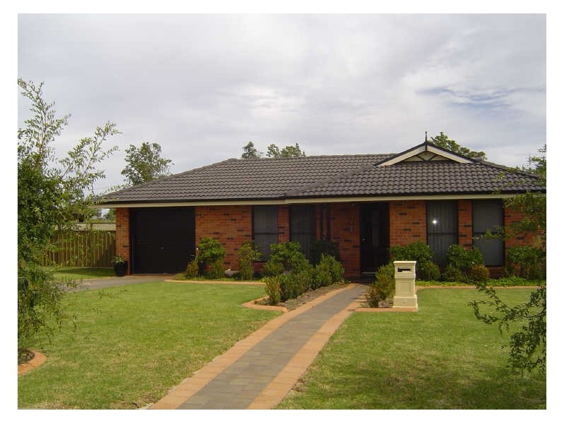 16 Cardiff Arms Avenue, Dubbo NSW 2830