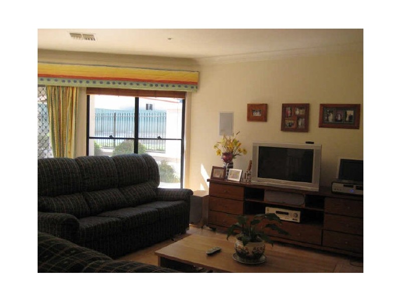 24 Thorby Avenue, Dubbo NSW 2830
