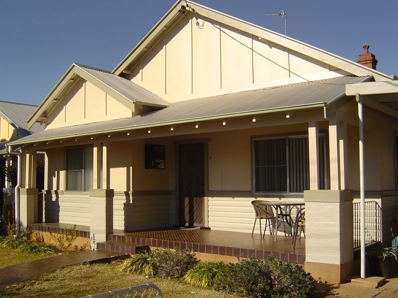 5 MacDonald Street, Dubbo NSW 2830