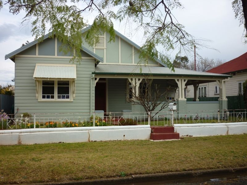 21 Macleay Street, Dubbo NSW 2830